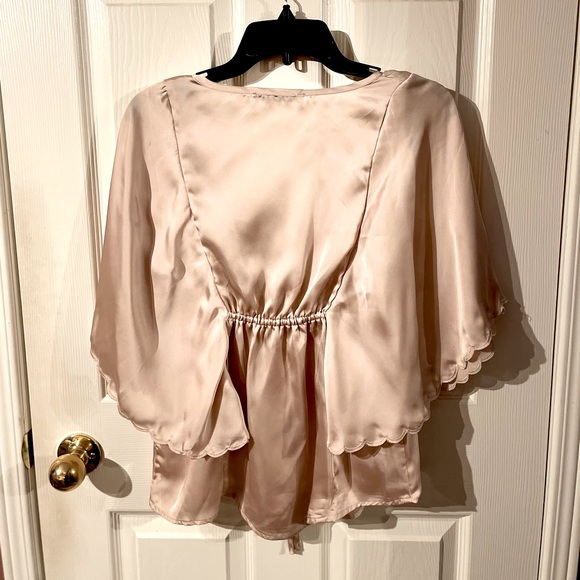 🍒3/$45🍒 ~ Blush Flowy Blouse - Picture 3 of 3